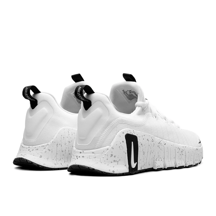 Nike Free Metcon 6 blanco con negro