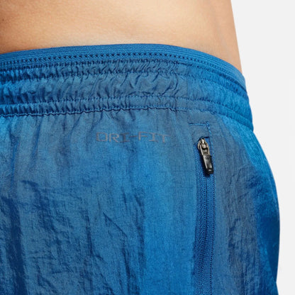 Nike Stride Running Division 5″ Shorts