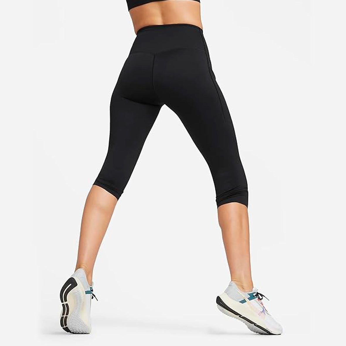 Nike Go Firm-Support High-Waisted Capri Leggings with Pockets - DQ5700-010
