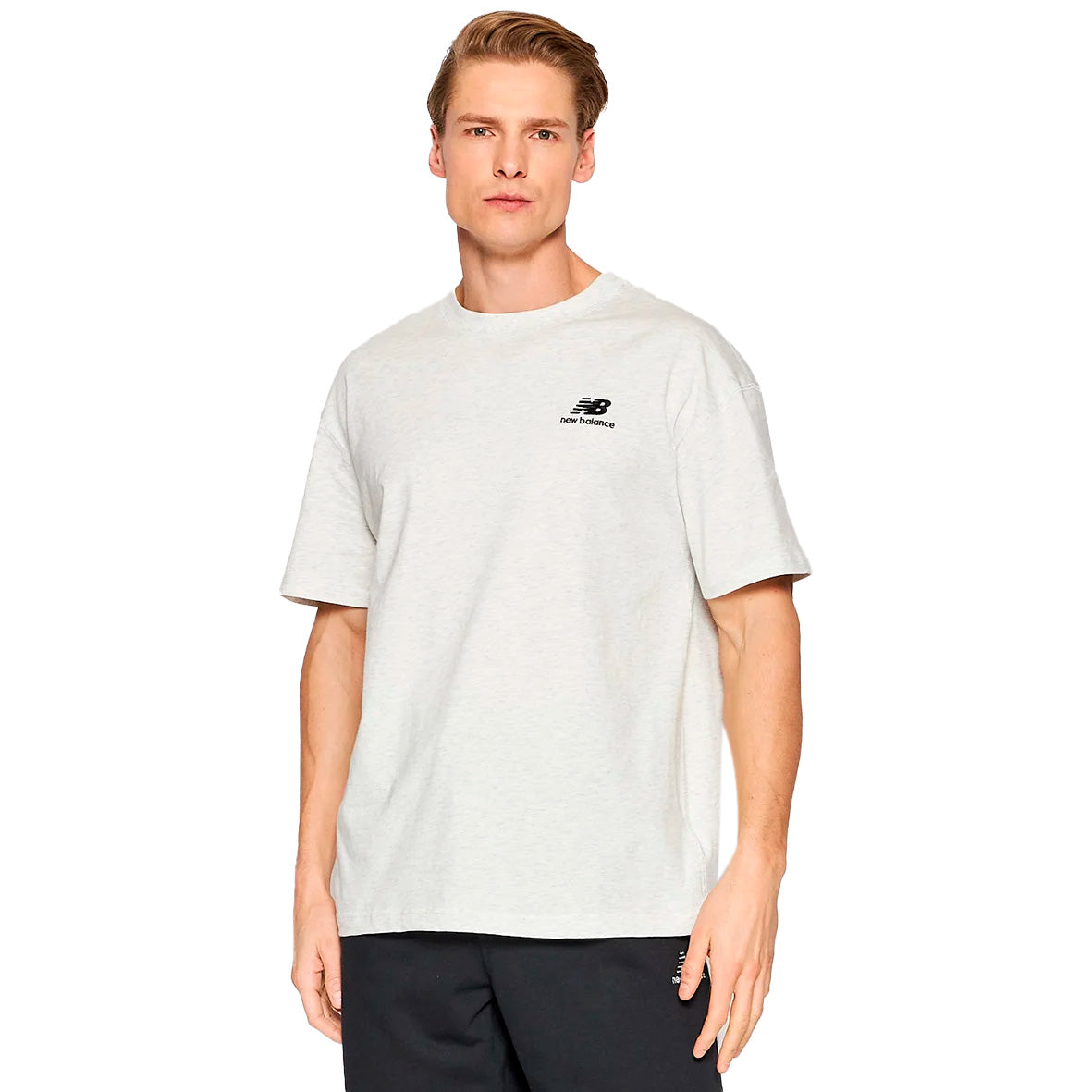 New Balance Uni-essentials Tee – UT21503 SRV