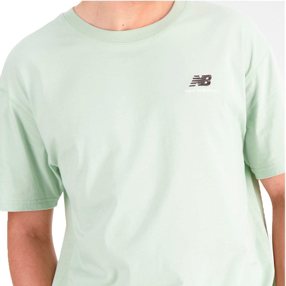 New Balance Uni-essentials Tee – UT21503 SRV