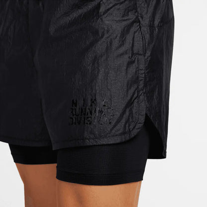 Nike Run Division Repel 7″ 2-en-1 Shorts